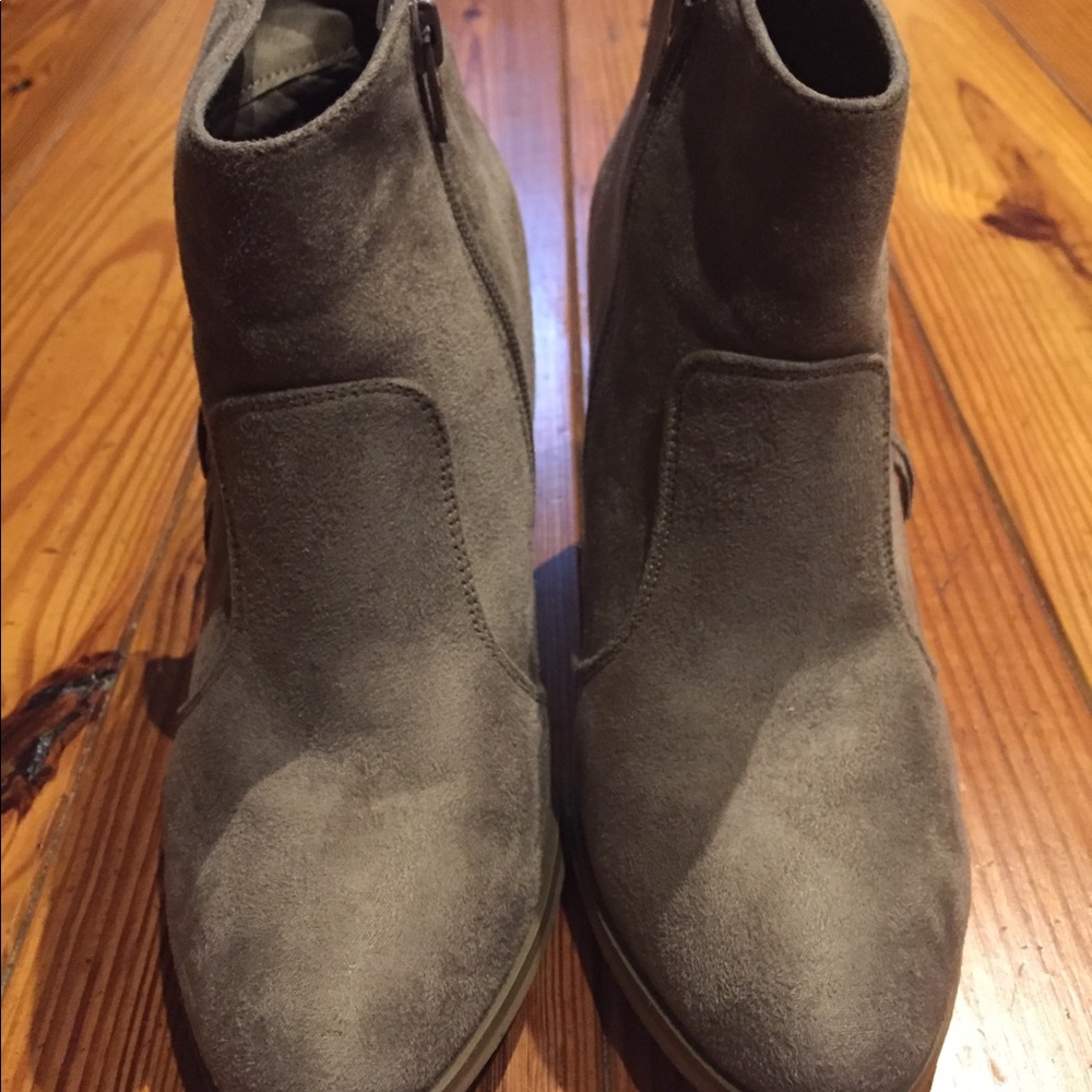 Booties - Picture 3 of 3